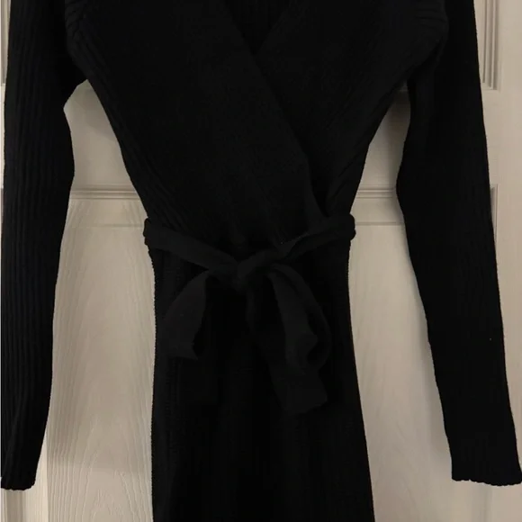 Idem Ditto Chic Black Ribbed Long Sleeve Dress with Tie Waist - Picture 7 of 12